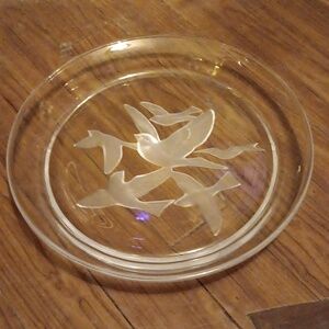 NWOB MIKASA FROSTED EMBOSSED BIRD PLATTER